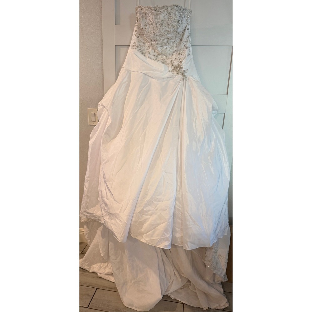 Boutique Private Collection Wedding Dress 18734 White Lace Corset Back Size 18